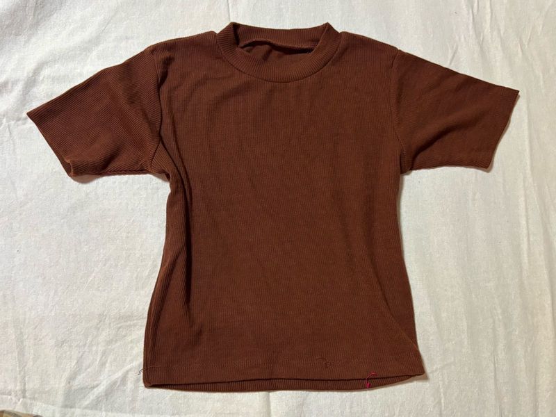 Brown Ribbed Mock Neck T-Shirt