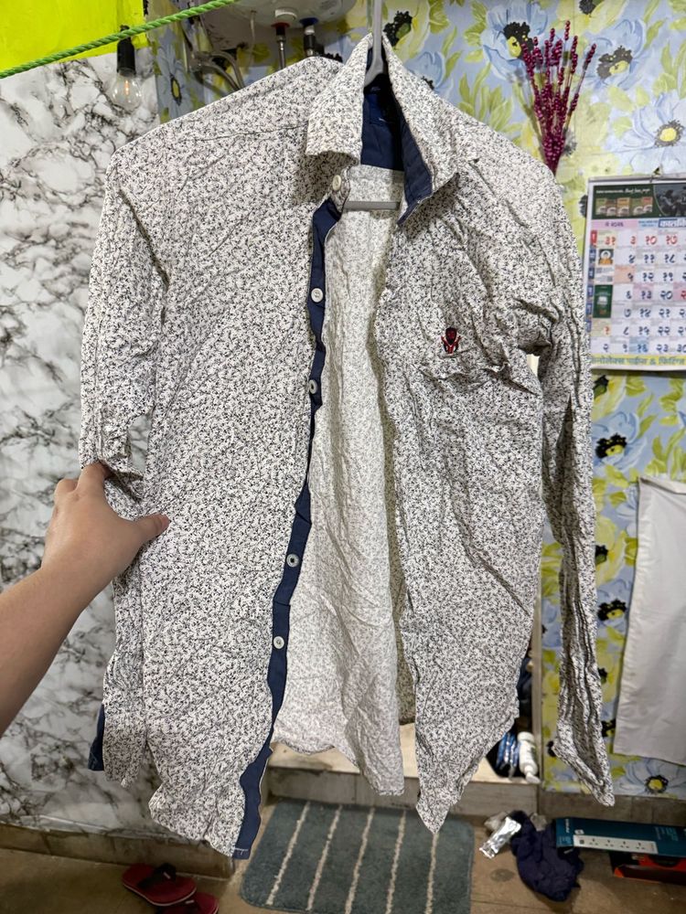 Stylish Floral Print Button-Up Shirt