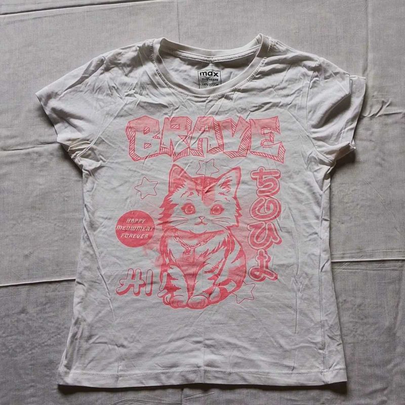 Cute Cat Graphic T-Shirt