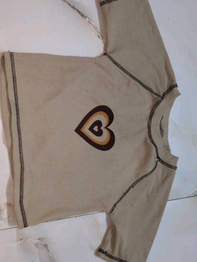 Cute Graphic Heart Crop Top