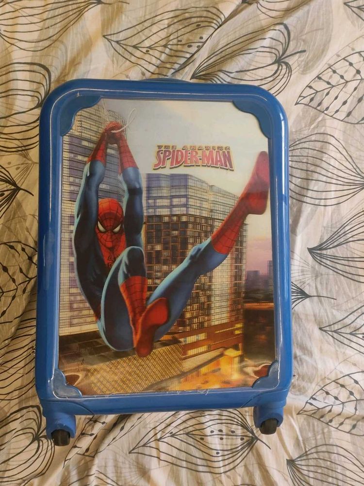 Sale! Original Disney+Marvel Suitcase | Free Deliv