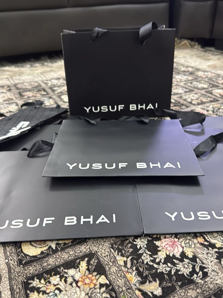 Yusuf Bhai Shopping Bags
