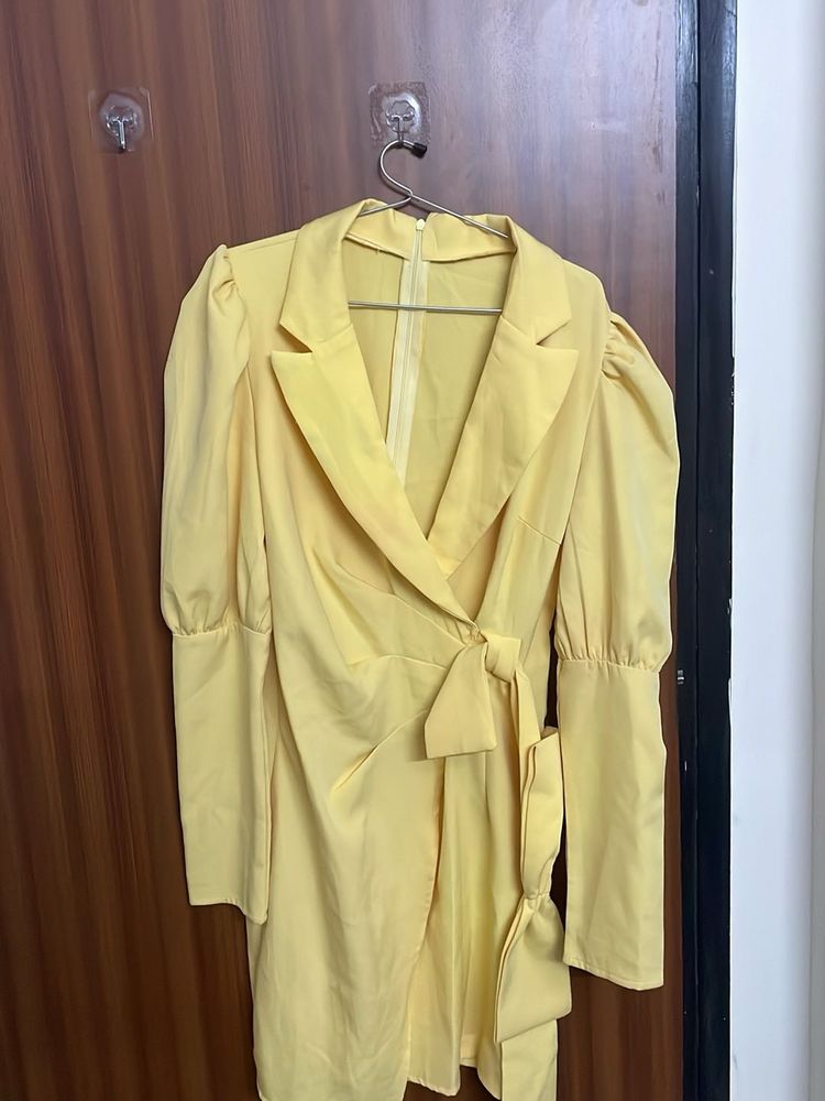 Chic Yellow Blazer Dress