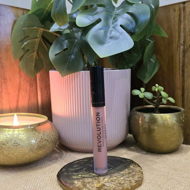 Makeup Revolution Matte Liquid Lipstick.