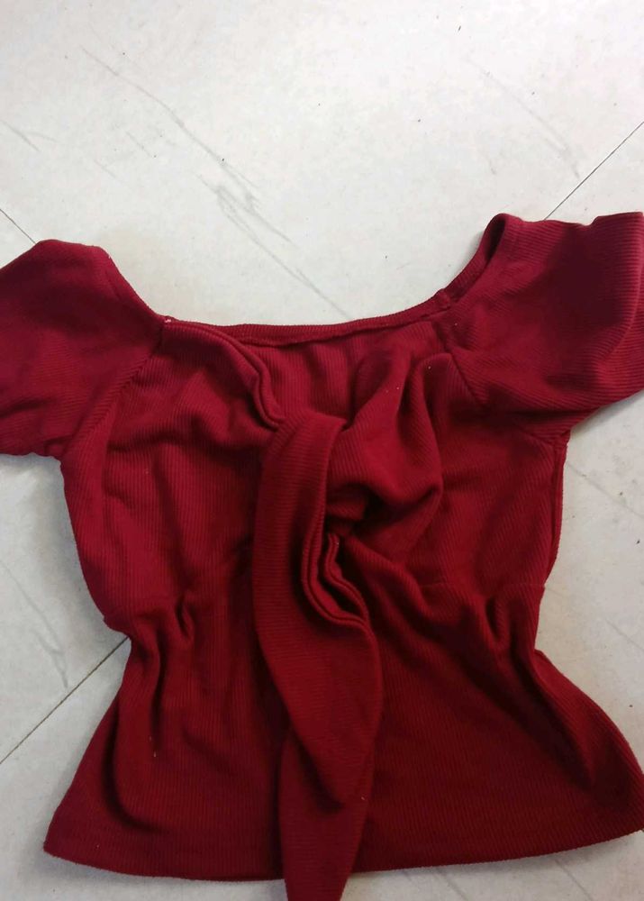 Chic Red Off-Shoulder crop Top