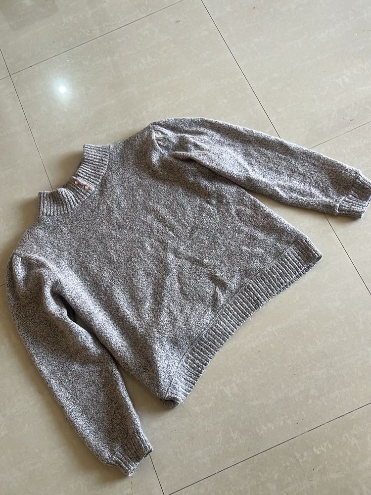 Gray Knit Pullover Sweater