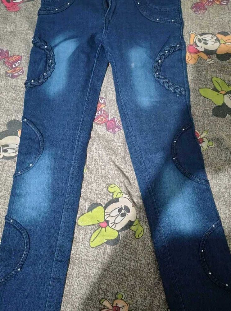 Stylish Blue Denim Jeans with Embellishments