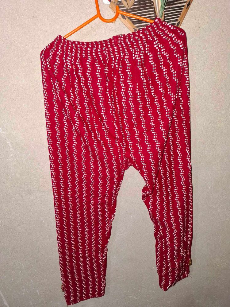 Red Printed plazo &amp; skin color pant