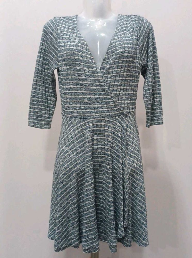 Stylish Striped V-Neck Dress