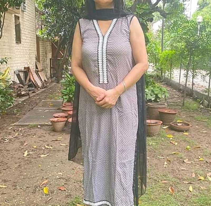 Elegant  Embroidered Printed Kurta