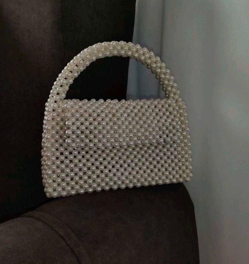Elegant Pearl Beaded Handbag
