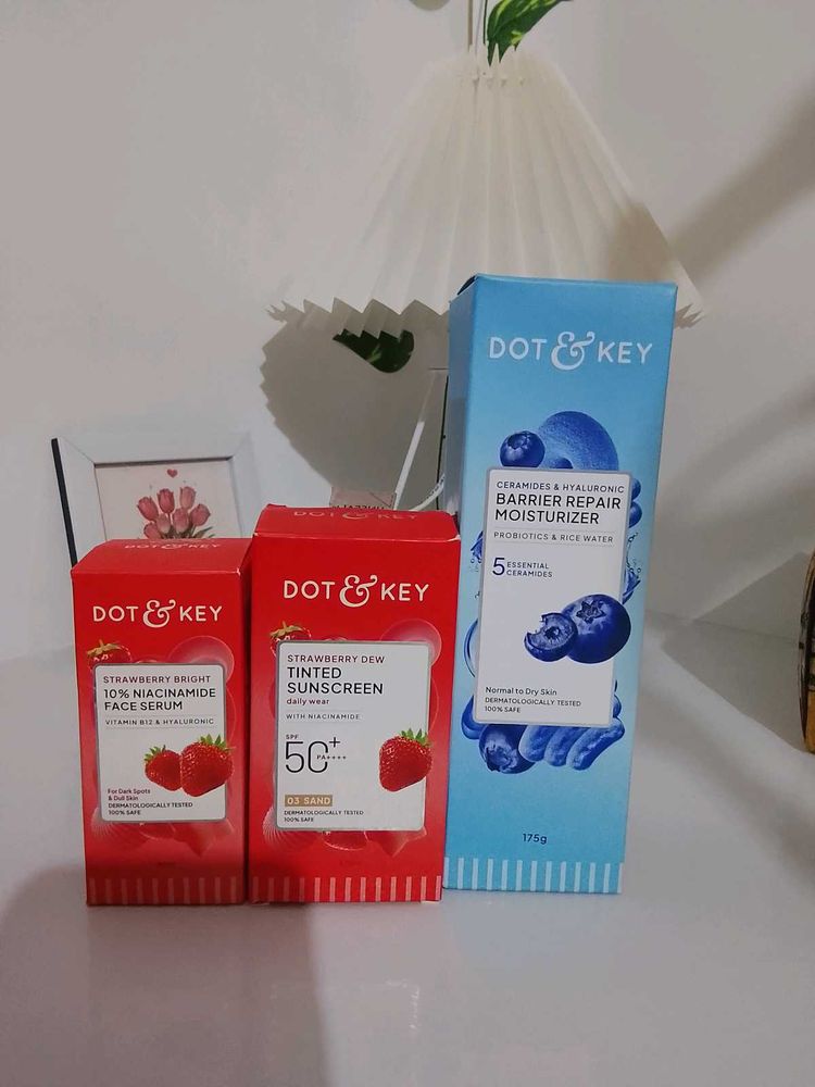 Dot &amp; Key Skincare Set