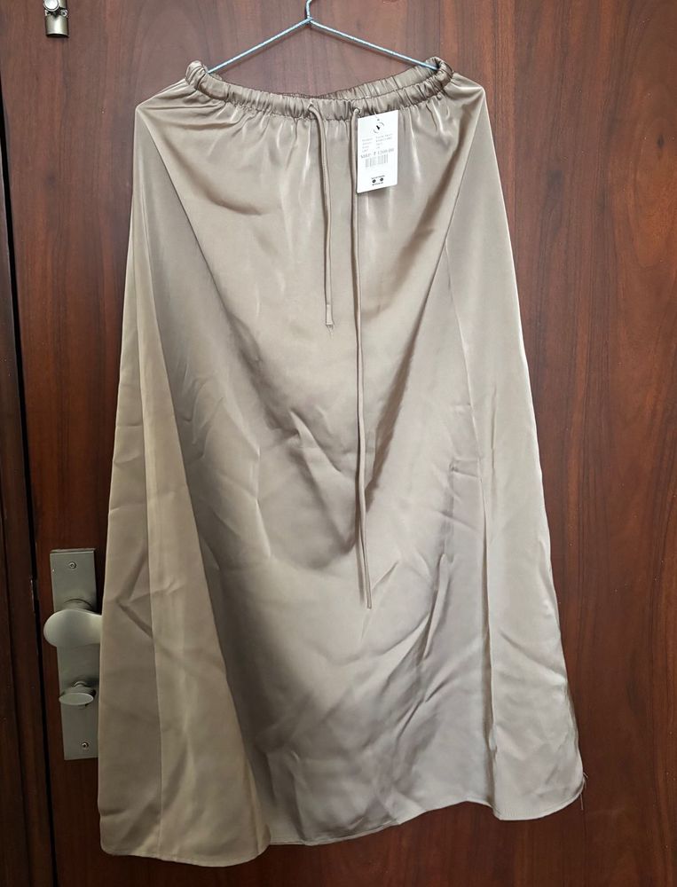 New with tag Satin Midi Skirt