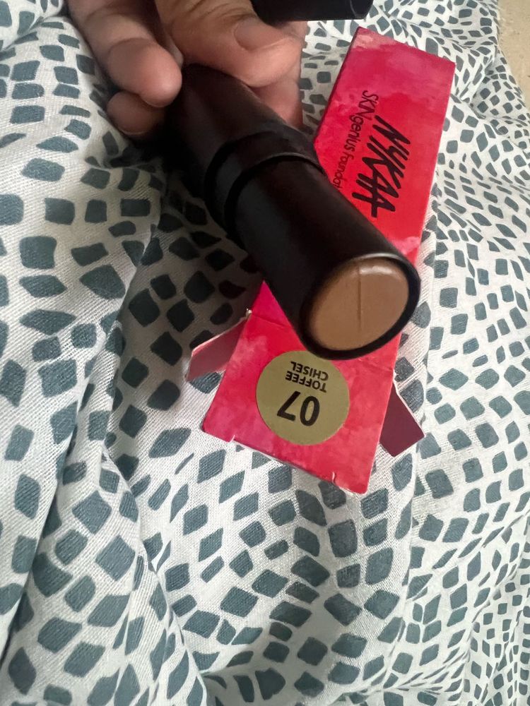 New NYKAA Foundation - Toffee Chisel 07