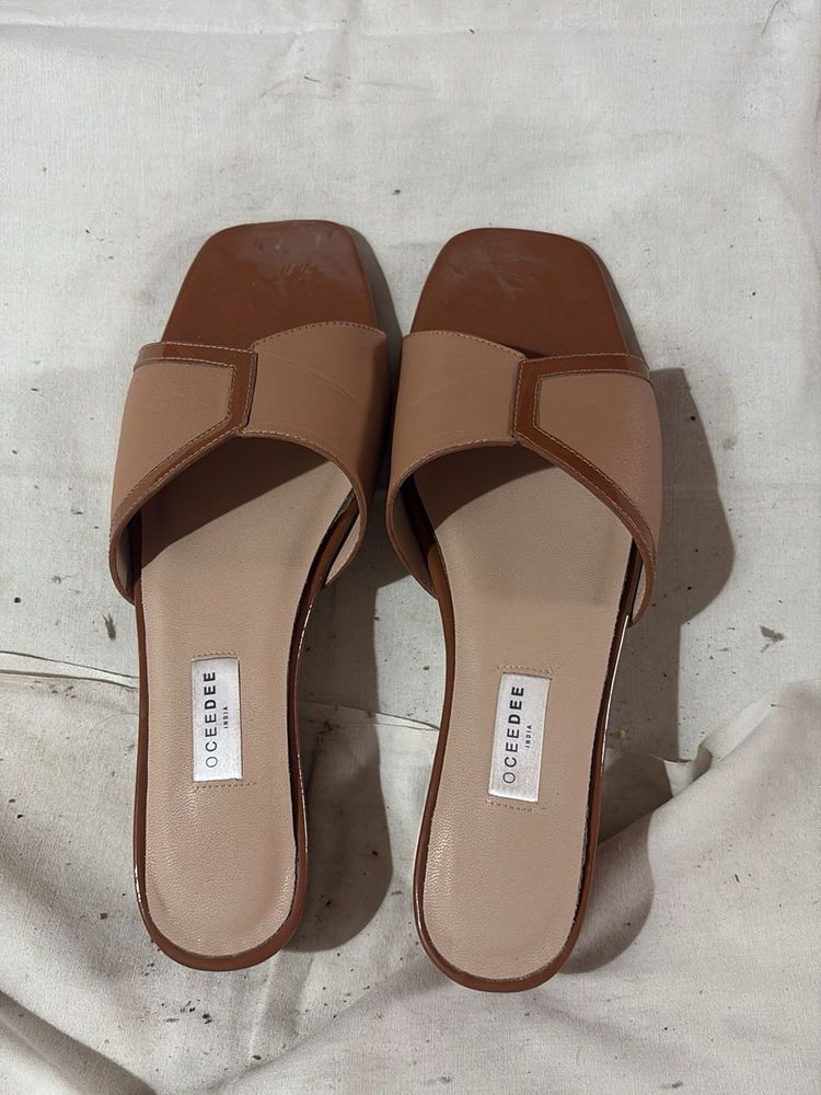 Stylish Brown &amp; Beige Slides