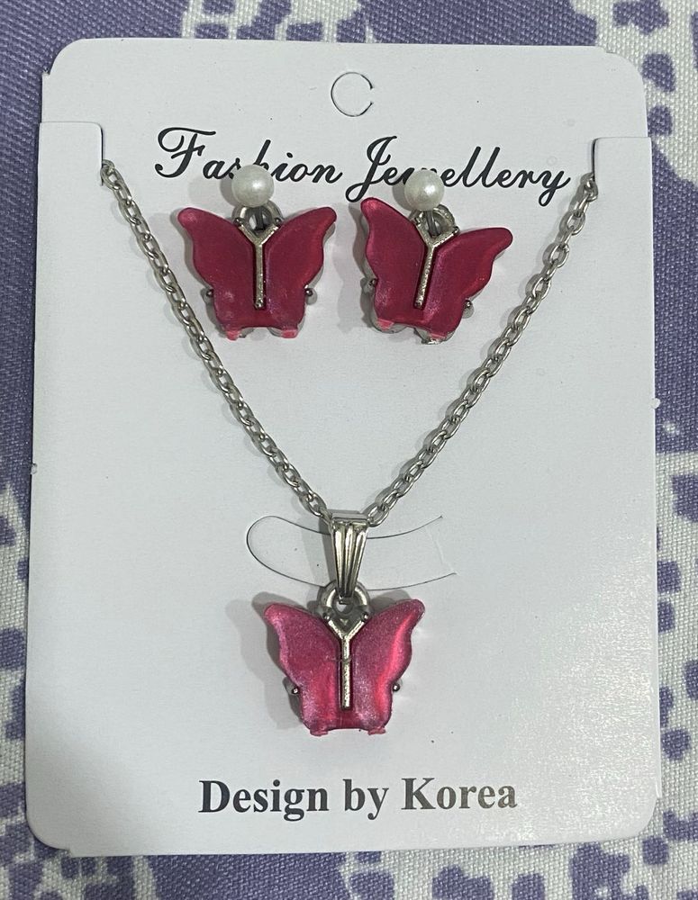 FREE DELIVERY Butterfly Pendant and Earrings Set