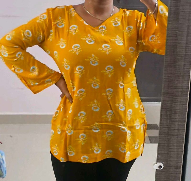 Stylish Yellow Printed Kurta