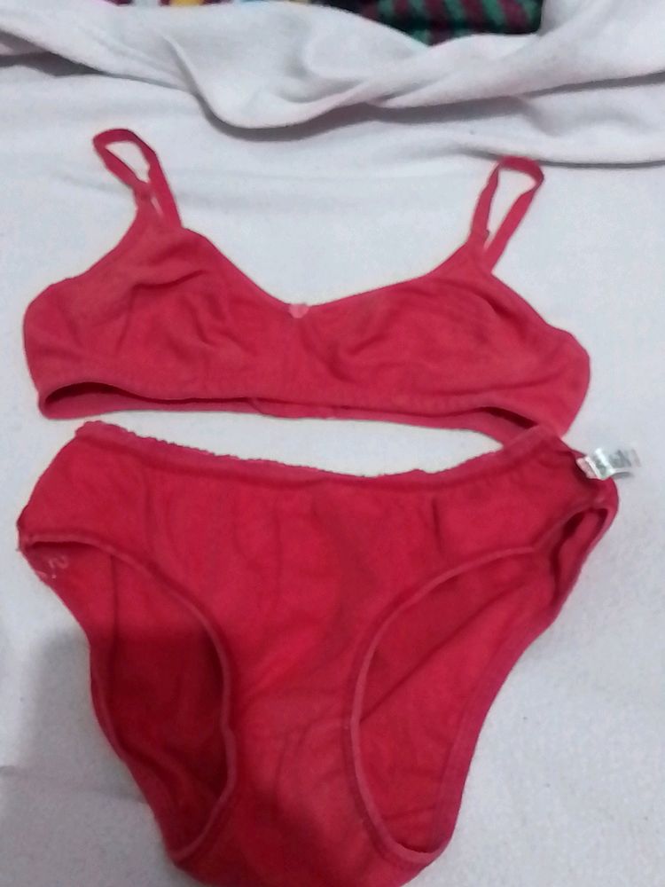 Red Non Paded Bra Panty Set . Size 30