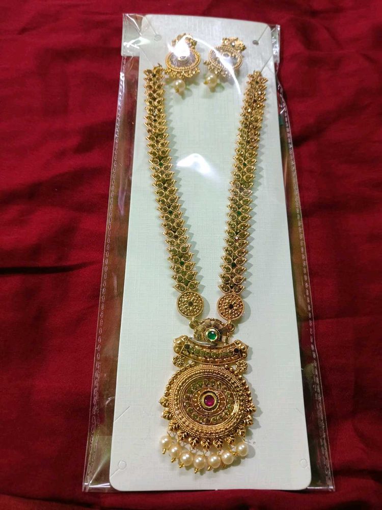Very Pretty Gold Stone Special Jewellery For Women