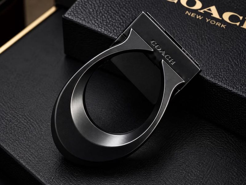 Coach Belt Buckle - Sleek &amp; Modern