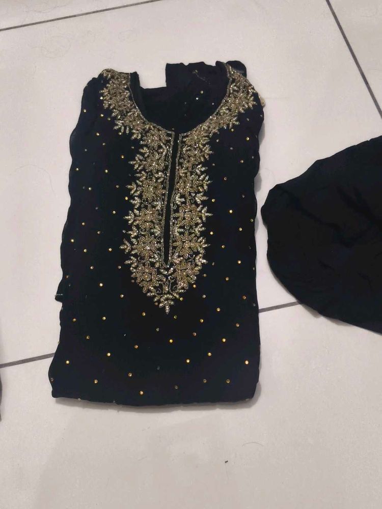 full heavy party wear suit