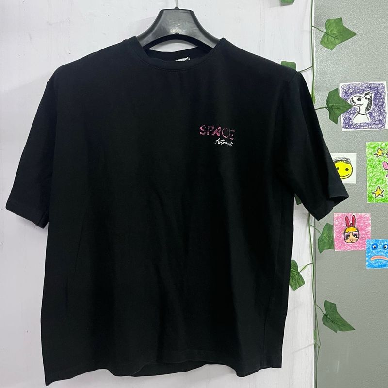 Black and Yellow Graphic T-Shirts Set