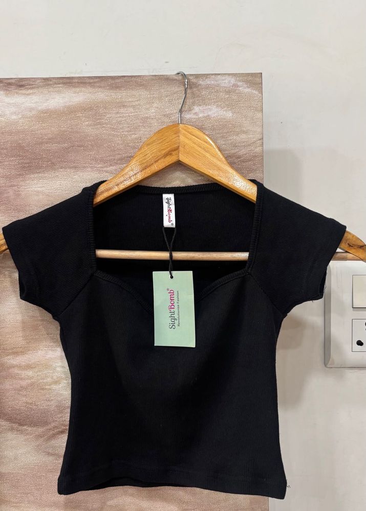 Black Square Neck Cap Sleeve Crop Top