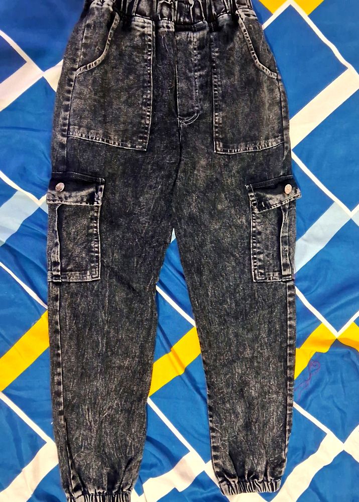 Charcoal cargo/jogger 🖤