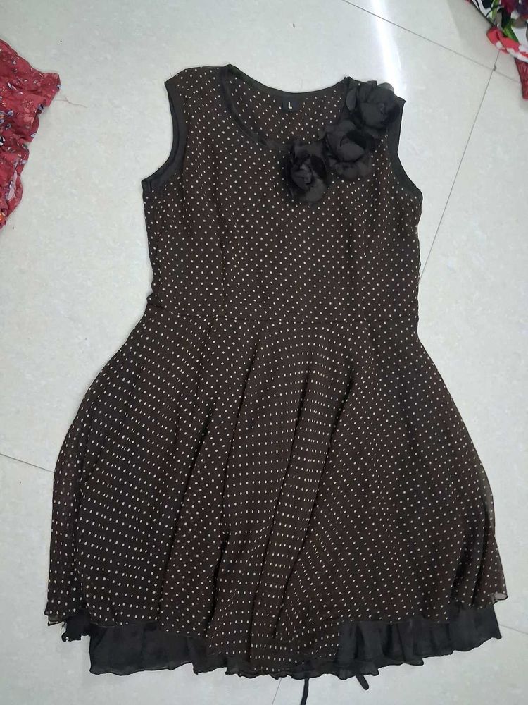 Chic Polka Dot Sleeveless Dress