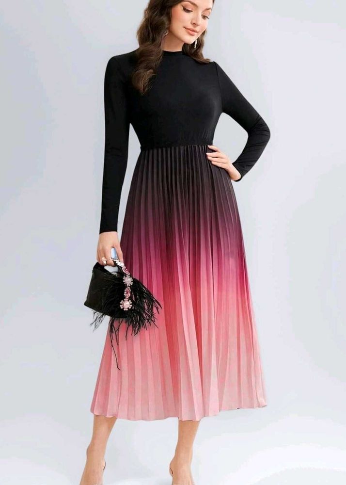 Elegant Ombre Pleated Midi Dress