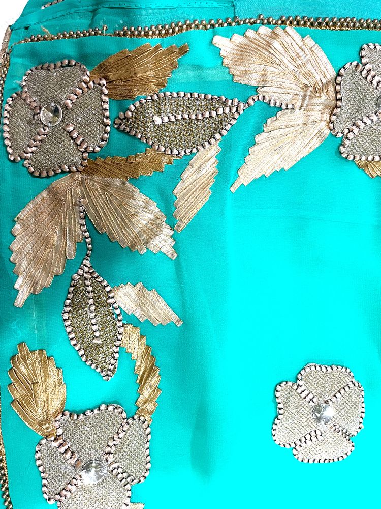 Chiffon Saree With Patch Work On Border And Center Stitched Blouse