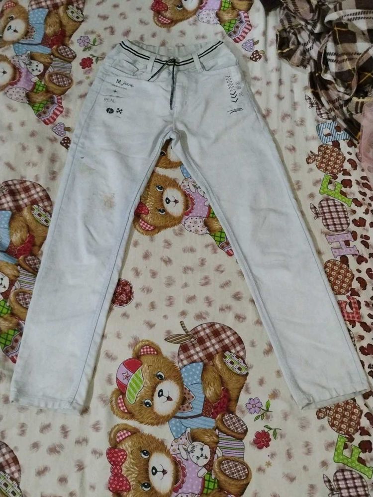 Stylish Light Wash Jeans