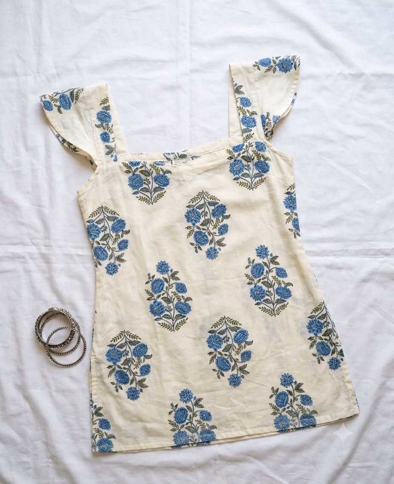 Desi top 🌷