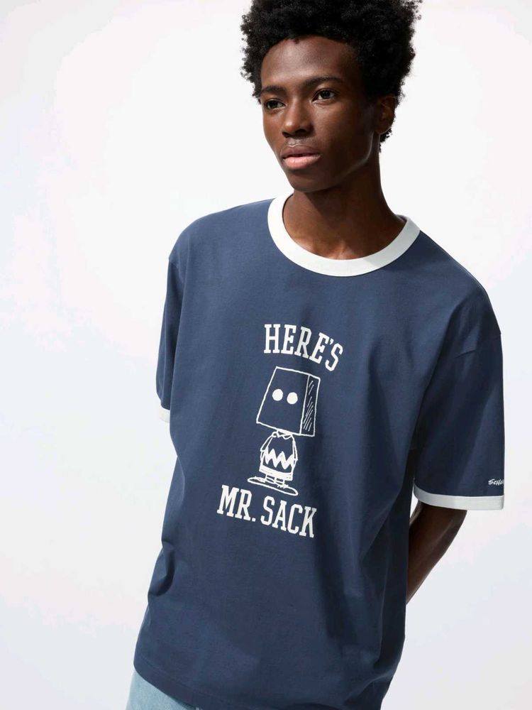 Uniqlo Navy Blue Graphic T-Shirt