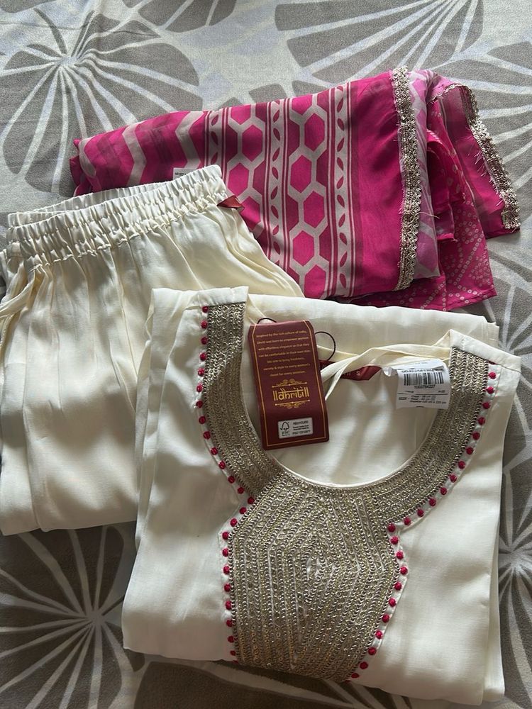 Elegant Cream &amp; Pink Kurta Set