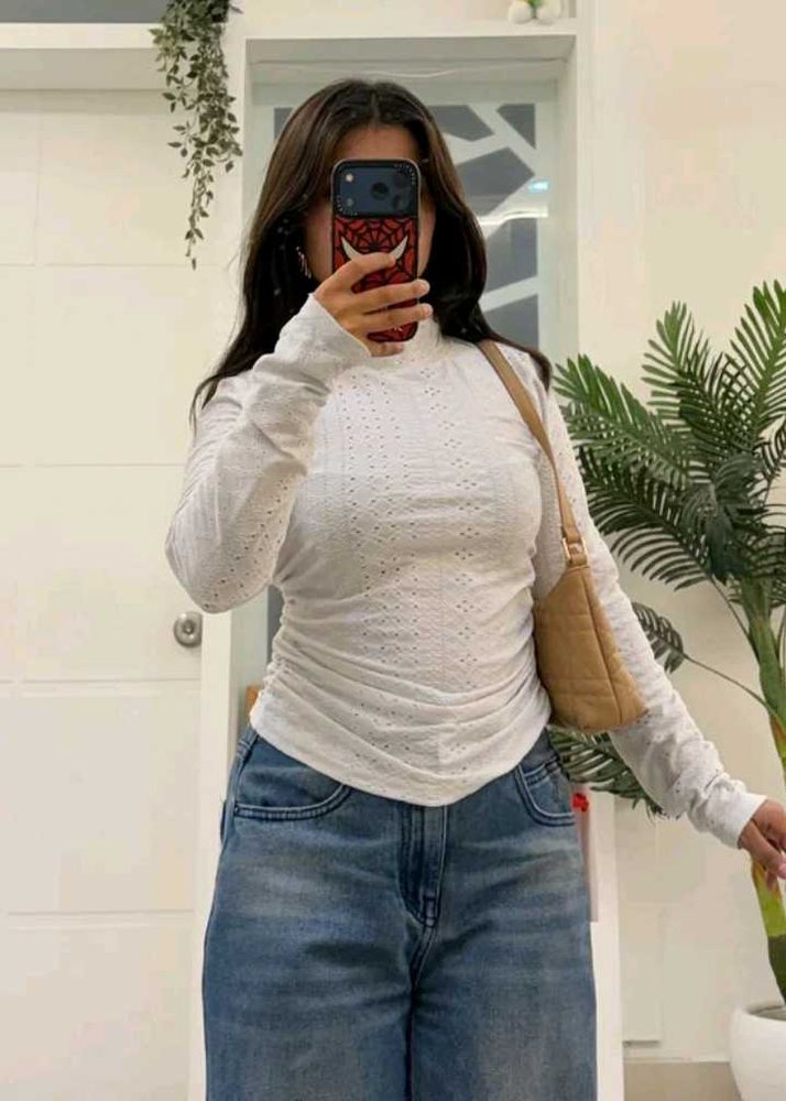 Chic Ruched White Eyelet Top