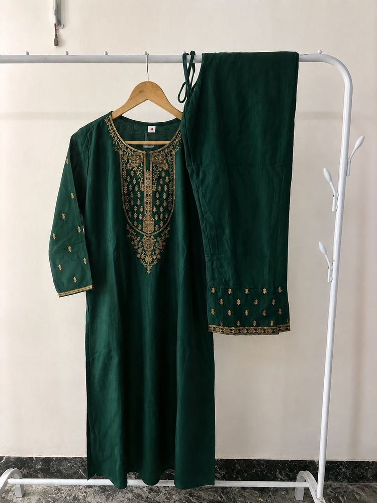 Elegant Emerald Green Kurta Set