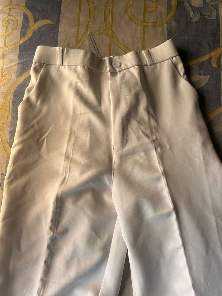 White High-Waist Trouser