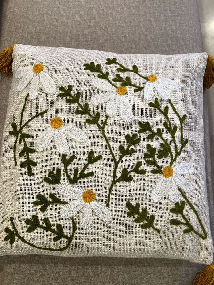 Embroidered Daisy Cushion Cover-2
