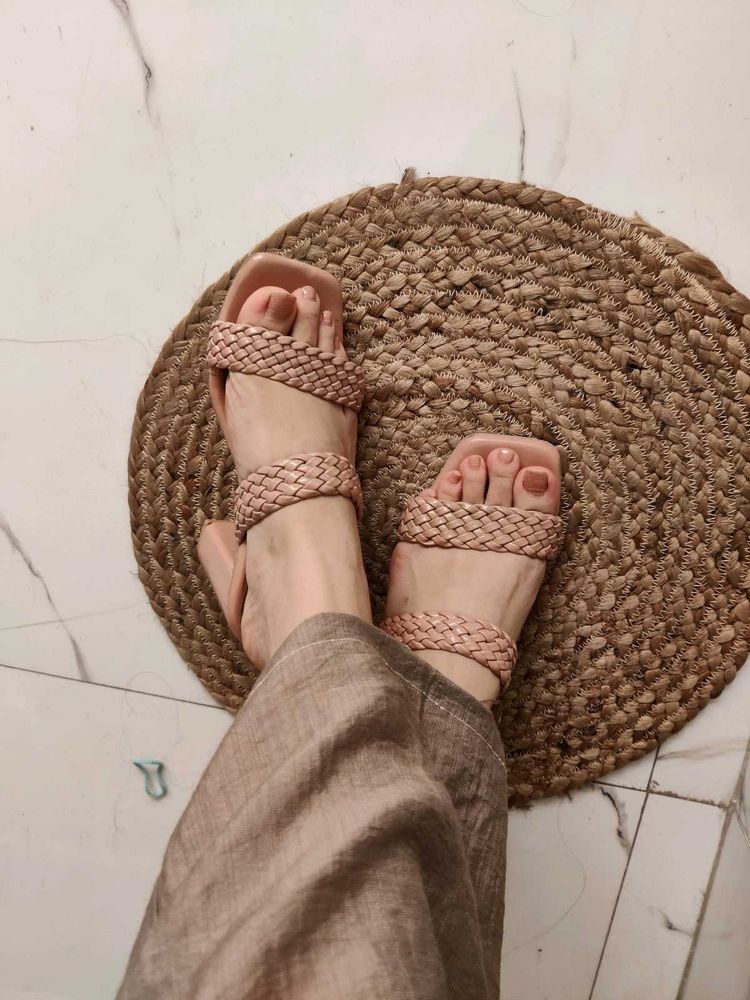 Stylish Braided Strap Block Heel Sandals