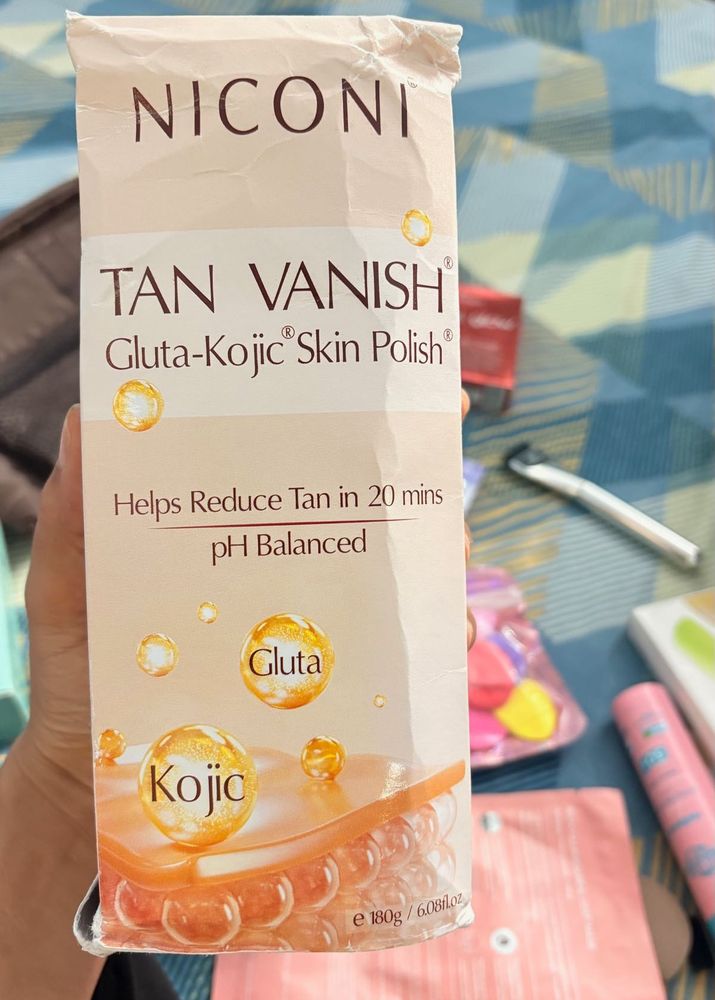 Niconi Tan Vanish Gluta-Kojic Skin Polish