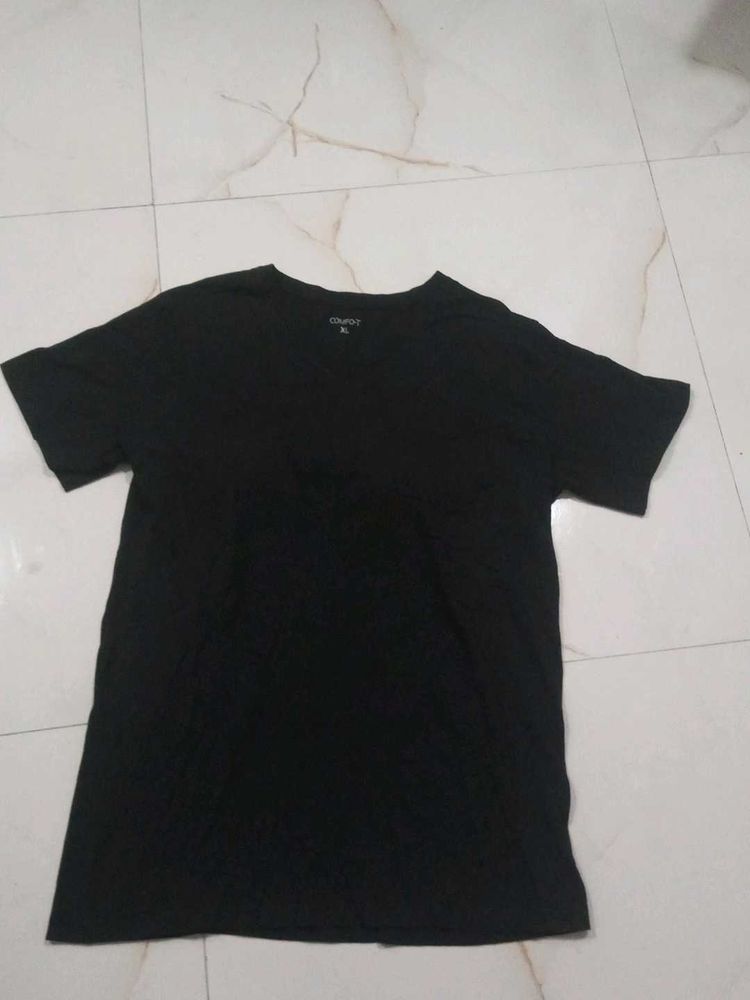 Classic Black T-Shirt xl size