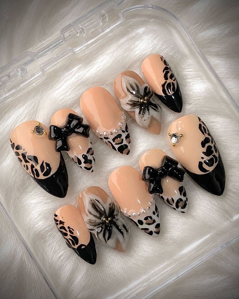 Chic Leopard Print Press-On Nails