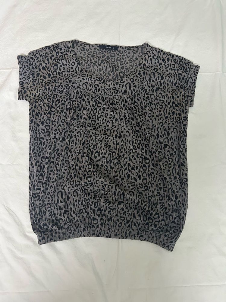 Combo of Leopard Print Top &amp; Black Jeans