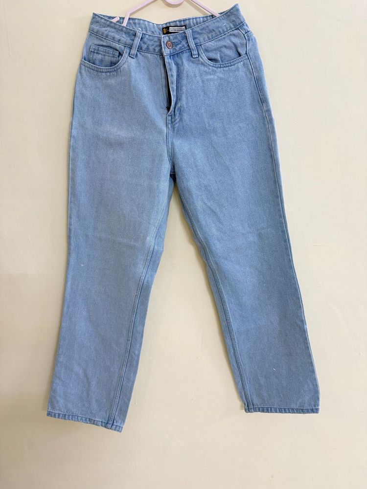 Light Wash High Rise Straight Leg Jeans
