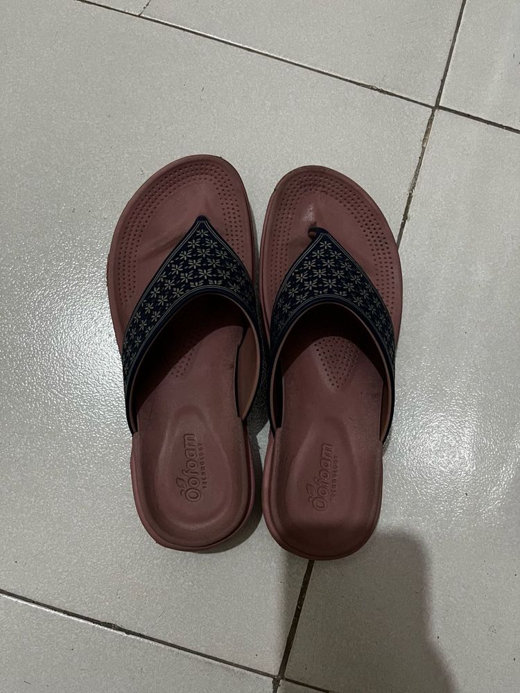 Comfortable Brown Flip-Flops