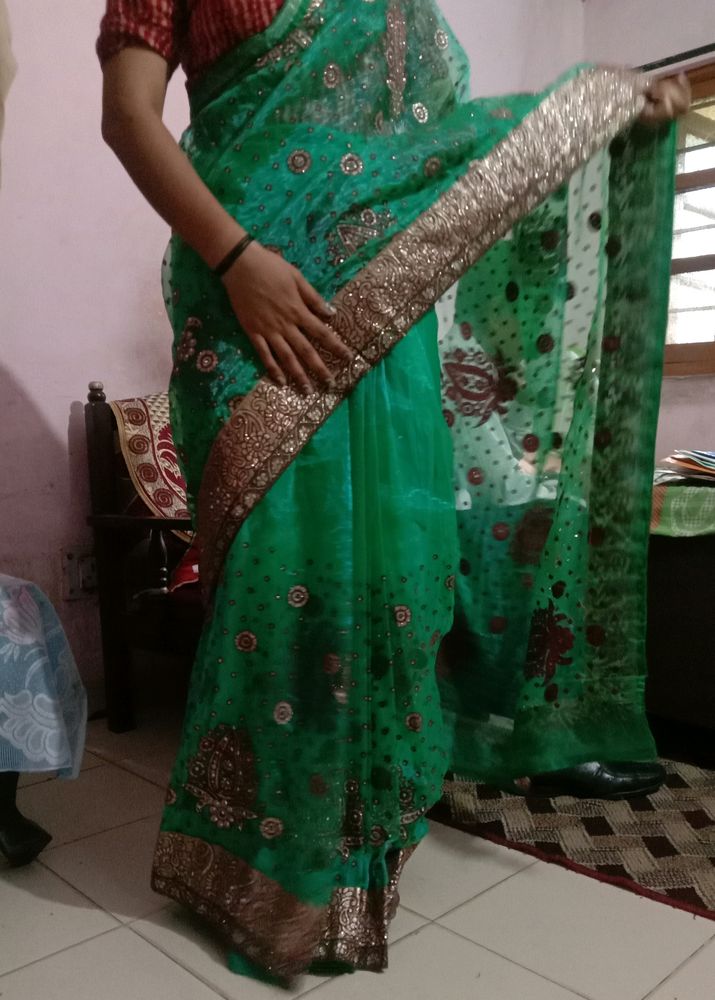 Fully Stitched Saree With Blouse Nd Peticot