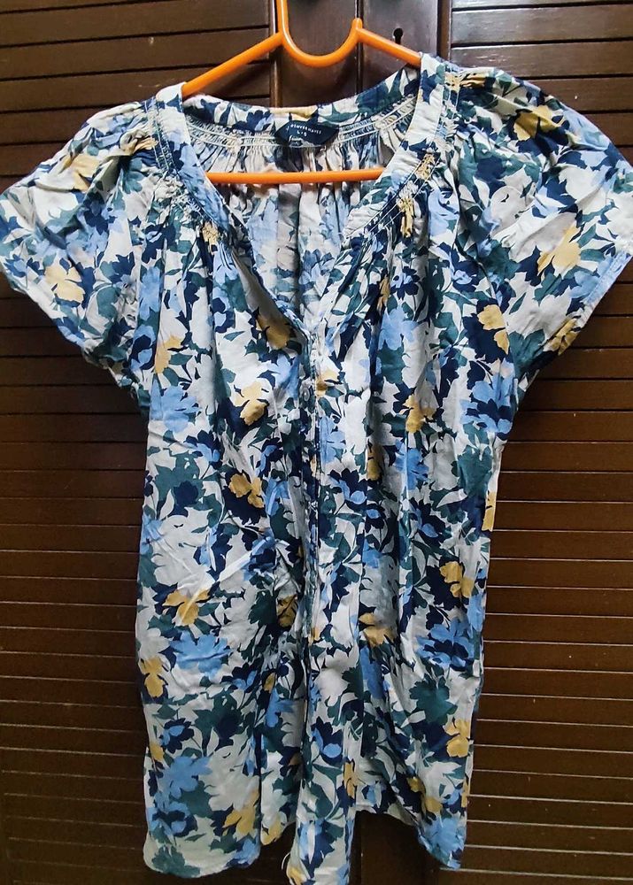 Floral Print Button-Up Blouse