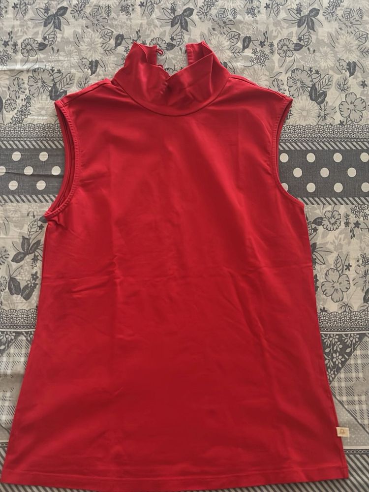 Sleeveless Mock Neck Top