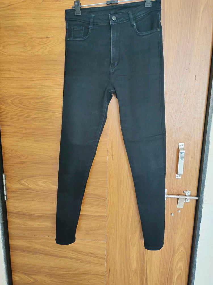 Black Skinny Fit Jeans